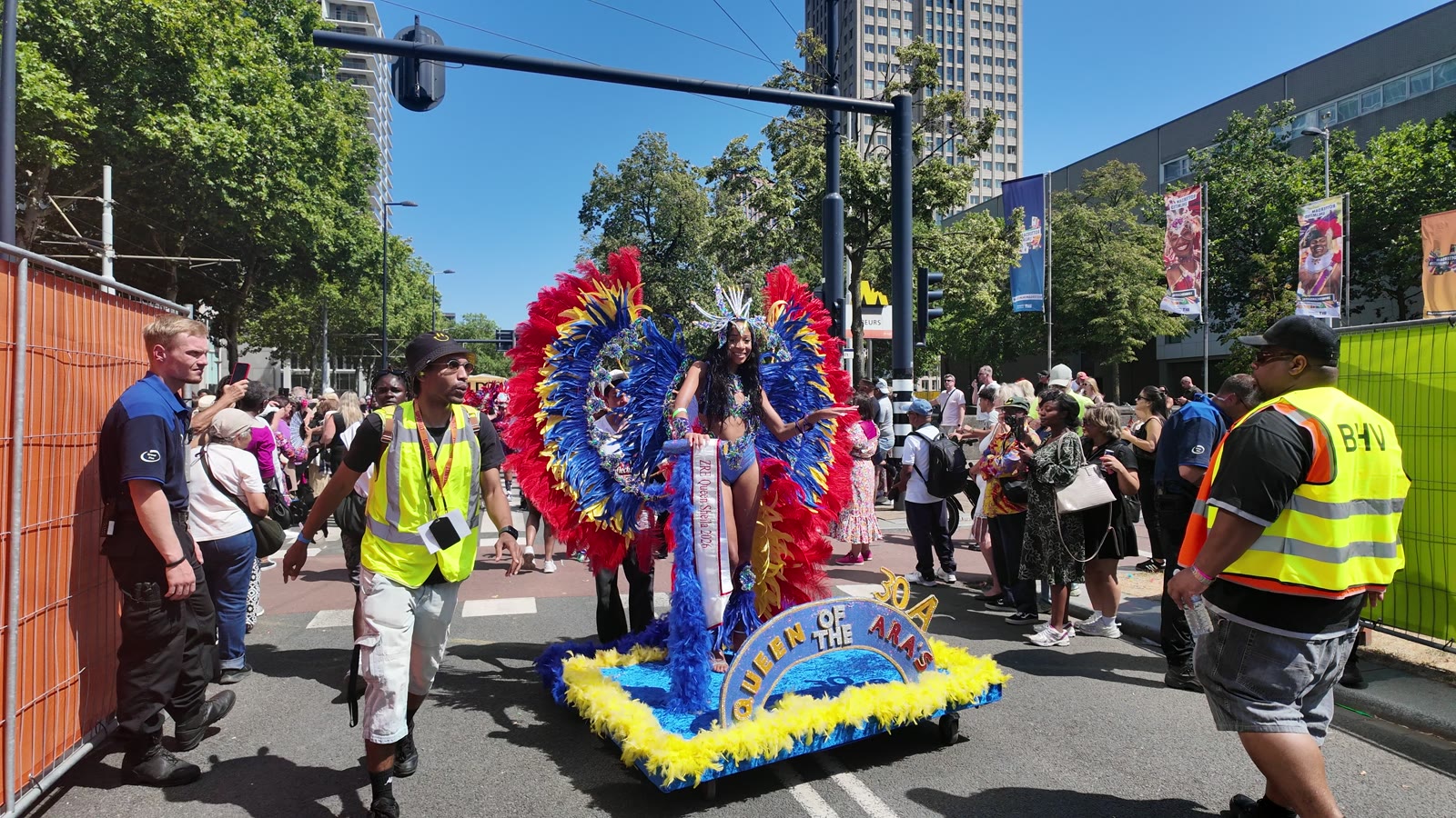 Mas in motion. Rotterdam carnival parade.